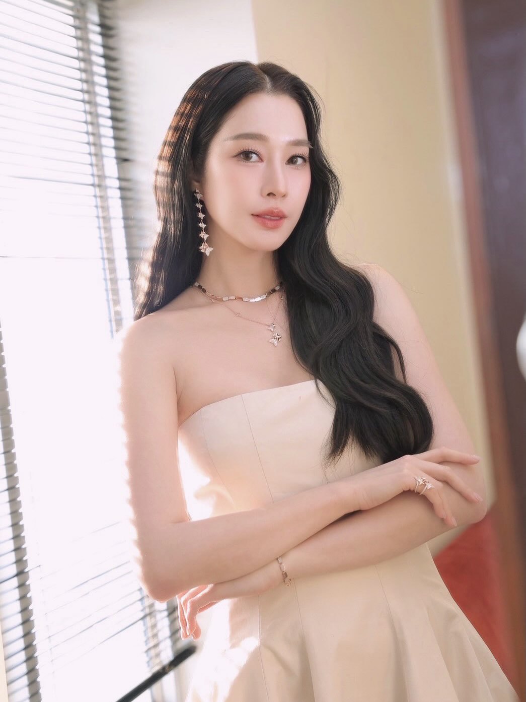 泰国明星 Thisa Varitthisa｜IG更新🐰参加一台新剧推介会💓c