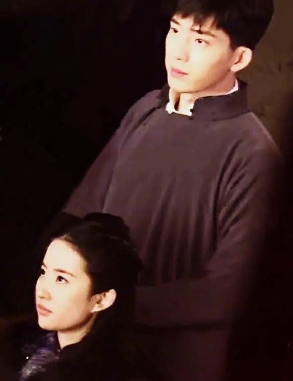 我又想起南烟斋了，都压了8年了，现在连编档期的瓜主都没有了，还有机会看到我菲的陆