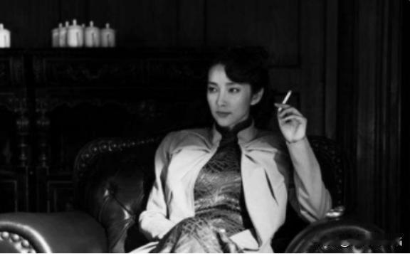 （1966年，美国为了暗杀伟人，联合老蒋设计出了一个“美人计”，派出了一个培养了