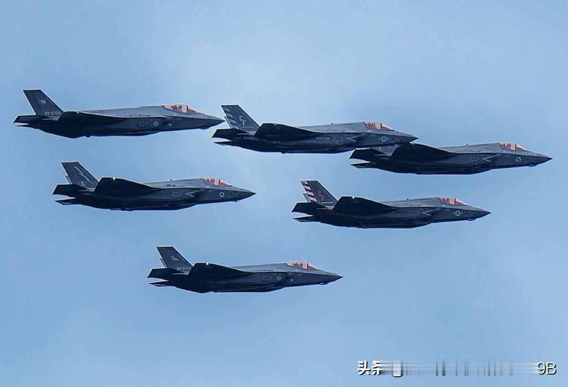 重要消息：美国空军正在将主要空中力量从英国重新部署到中东。
至少有 18 架 F