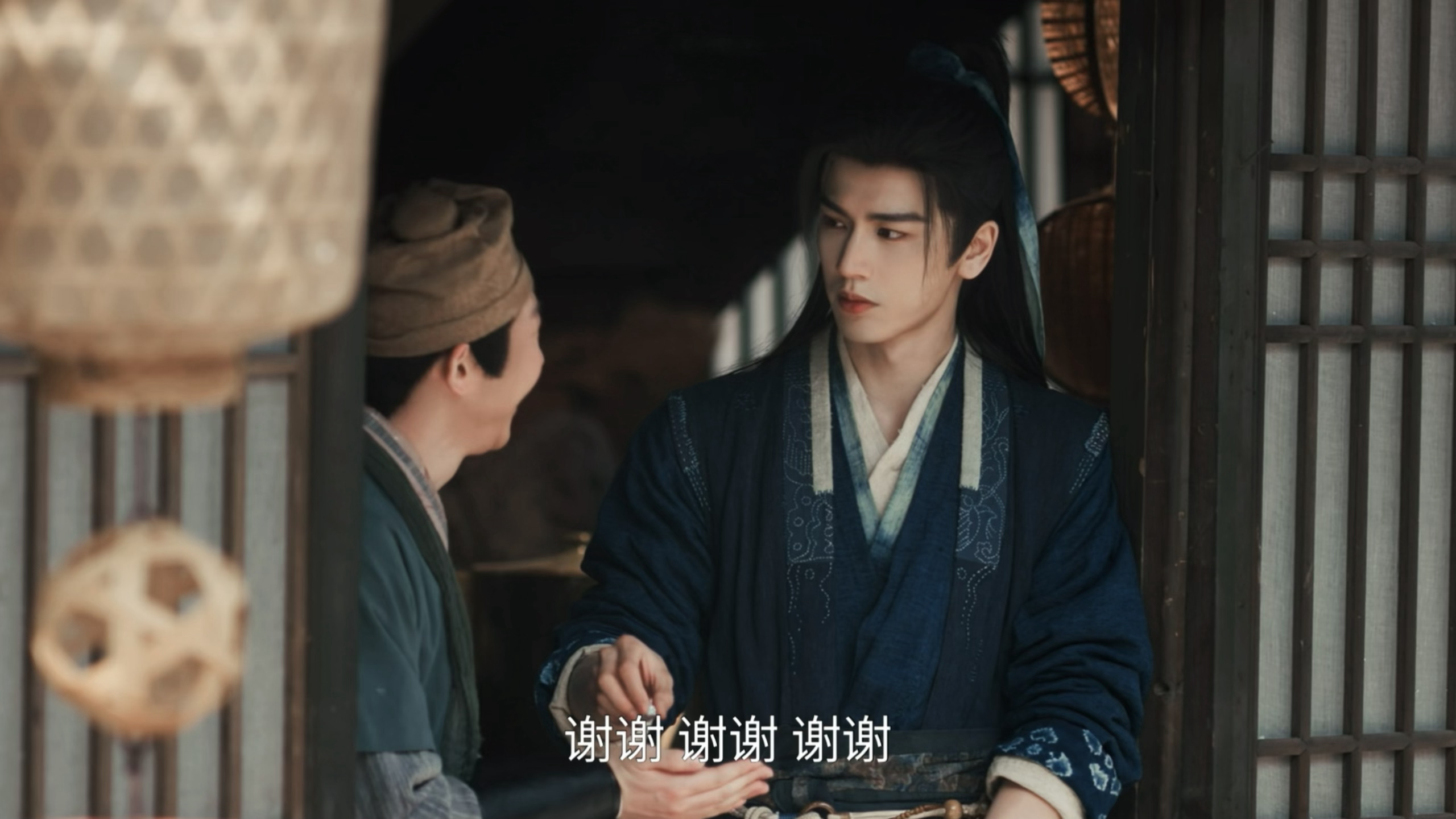 啊啊啊啊啊笑死我了。。上一秒这个谢征还在掏小费下一秒听见小二蛐蛐长玉。。怒气冲冲