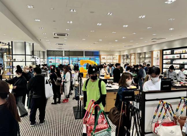 8月，日本少了59%的中国大陆游客。
日本政府观光局的数据已经出来了：当月访日外