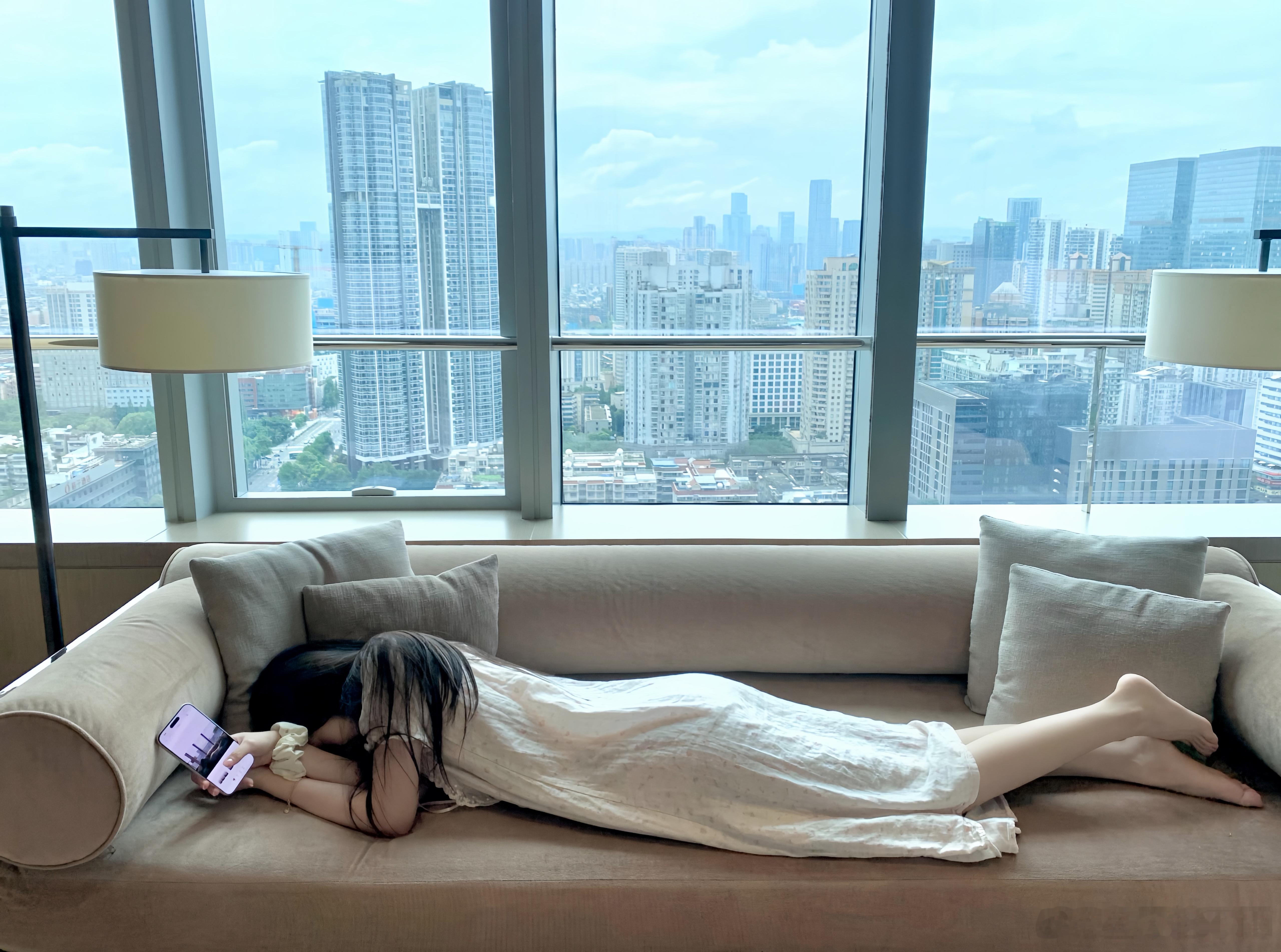全世界上正数第一爱住酒店的人 