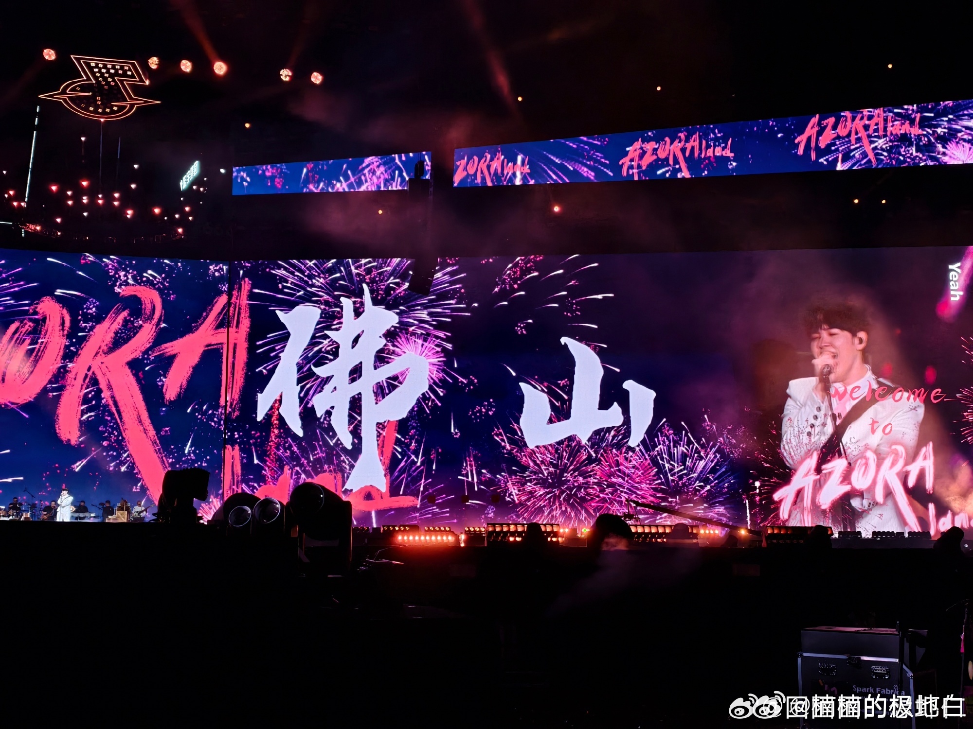 瘦出下颚线的尤长靖强得可怕 对比以往圆润轮廓，如今尤长靖下颚线清晰立体，瘦身意志