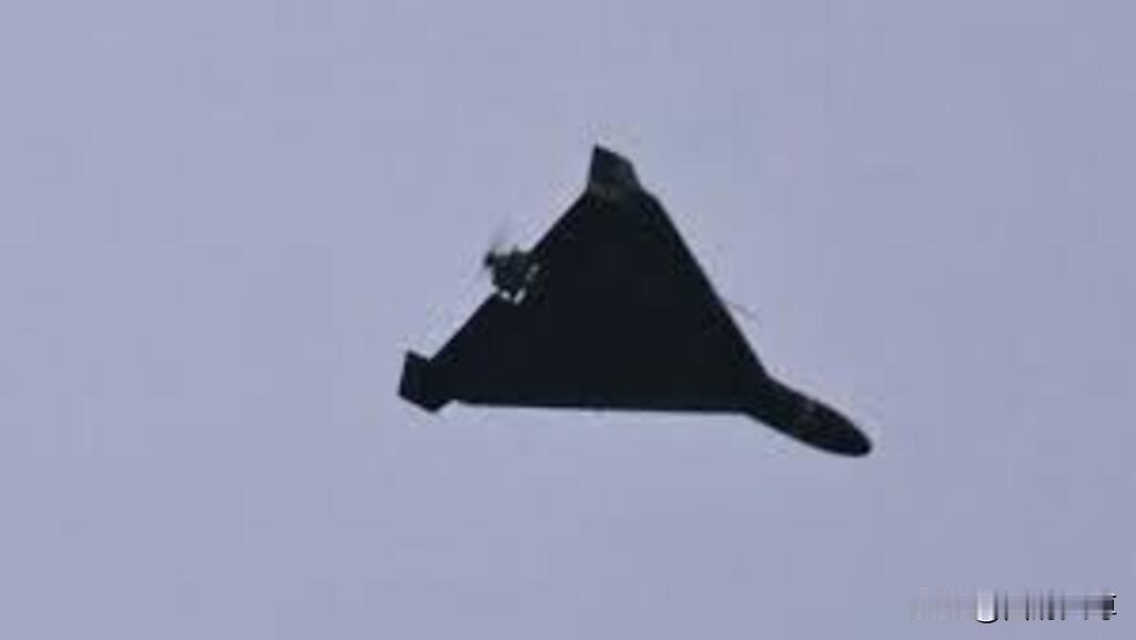 有人说泽连斯基这段时间上蹿下跳，不仅没从中东得到防空倒翻，反而得罪死了伊朗，被宣