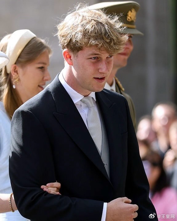 比利时王室 🇧🇪7月21日，伊丽莎白女王储、加布里埃尔王子、伊曼纽尔王子、埃