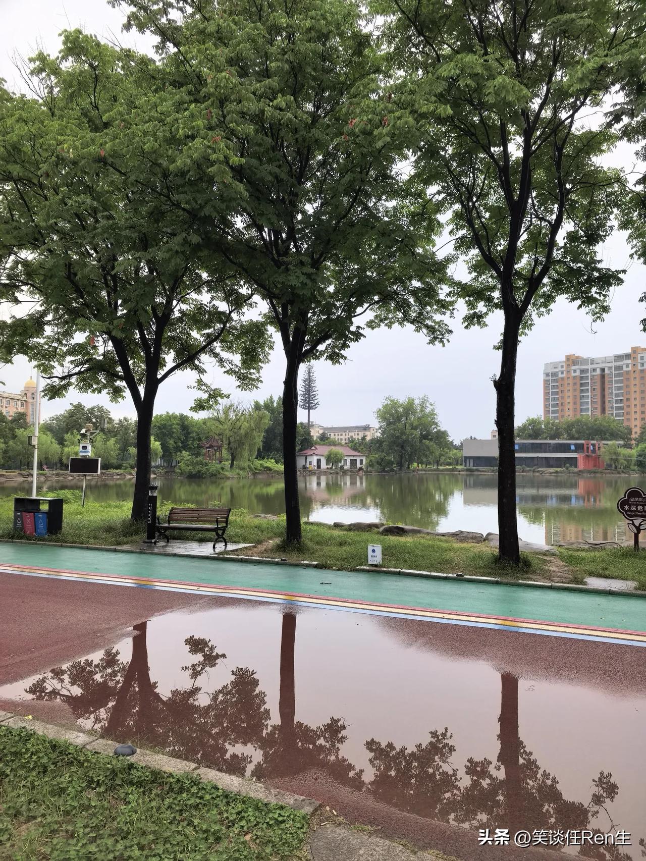 哎，旱了这么多天，老家竟然没下雨！

昨晚后半夜，鄢陵县城在这边，中到大雨哗哗的