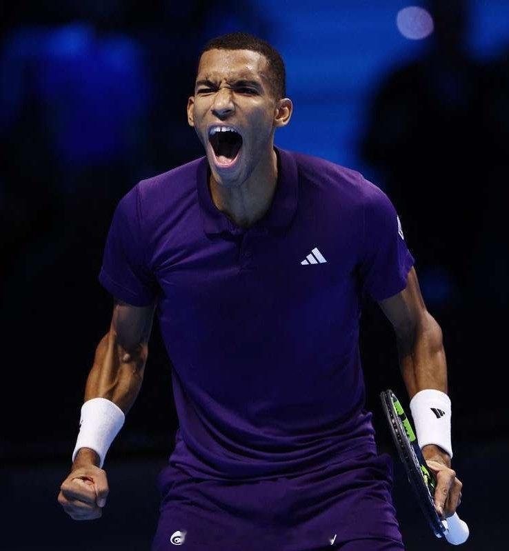 阿利亚西姆晋级年终四强🔥日东 比约·博格组小组赛，8号种子阿利亚西姆以6-4 