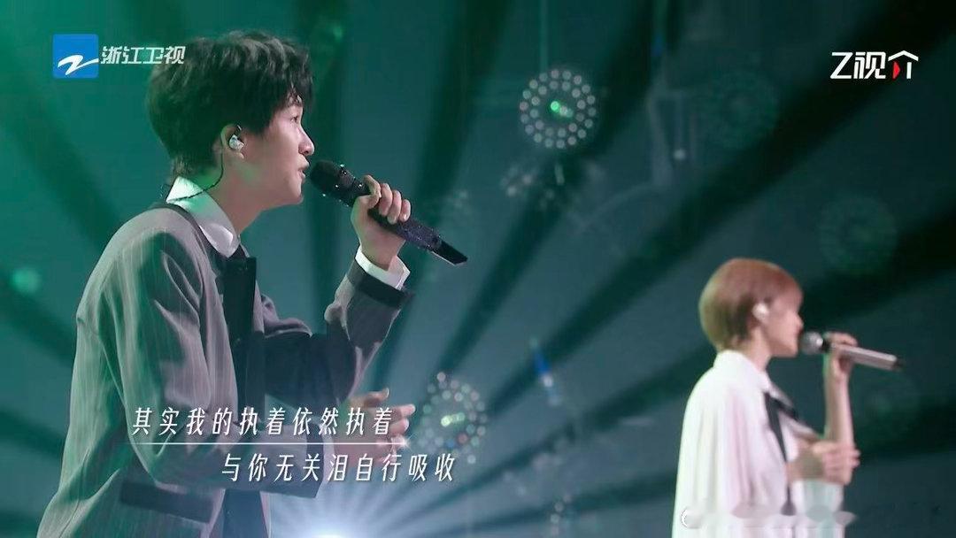 黄子弘凡杨丞琳匿名的好友天赐的声音听完久久无法平复心情，不能握的手道尽心酸，杨丞