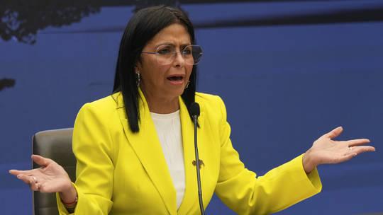 委内瑞拉政府对美国总统唐纳德·特朗普针对该国实施的石油封锁举措表达了强烈谴责，直