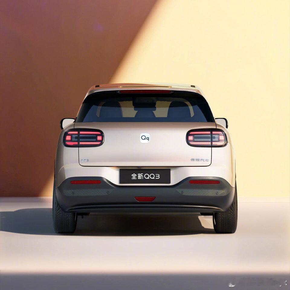 全新QQ用AI重塑小车之王奇瑞QQ以AI智趣轿车回归，搭载高通8155芯片、15