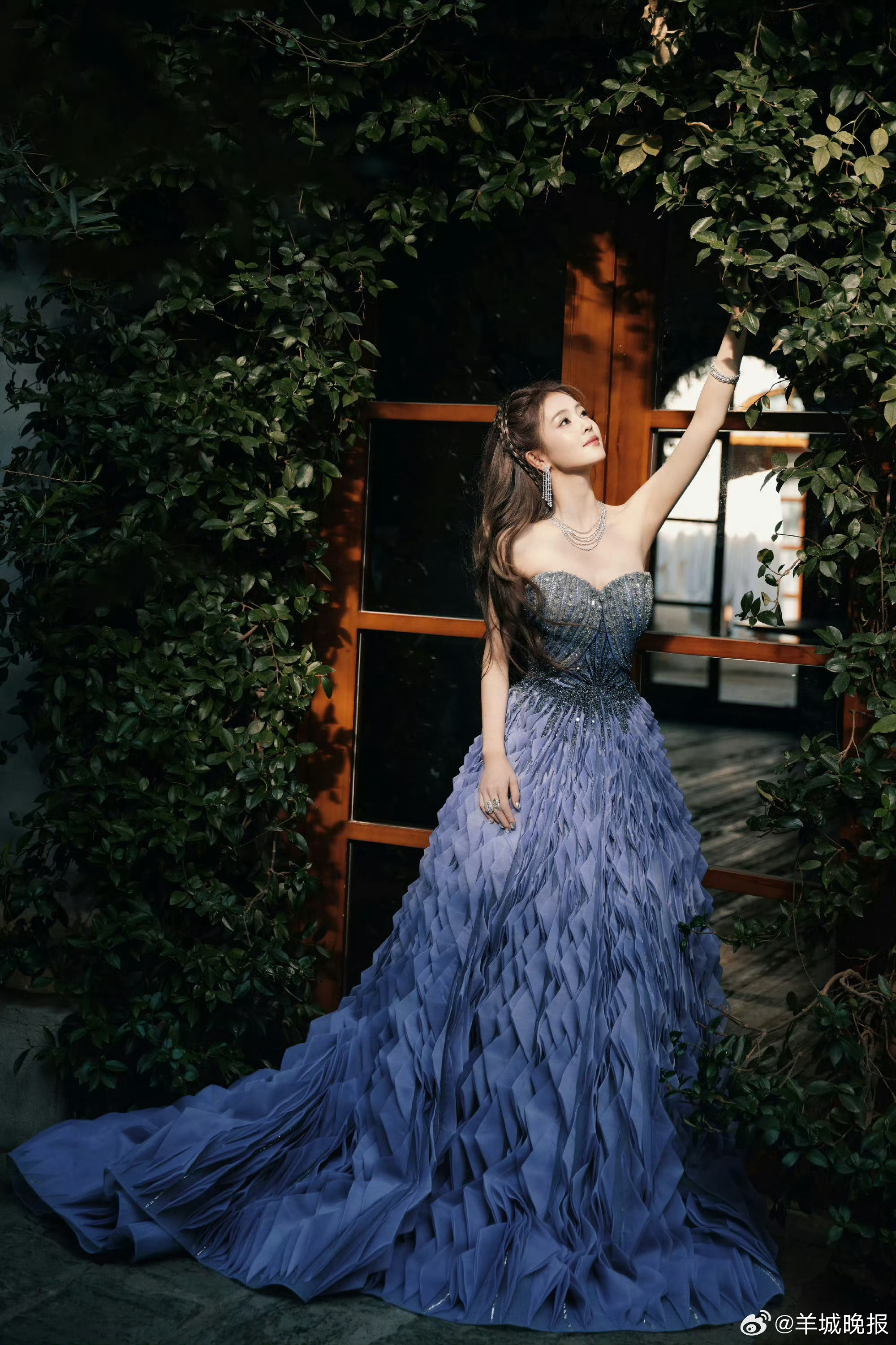 【2025爱奇艺#尖叫之夜全员走心官宣#】12月6日，爱奇艺尖叫之夜将在中国澳门