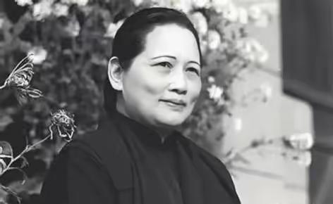 1969年春天，宋庆龄收到60万美元汇款，是弟弟死后分给她的遗产。可短短两个月后