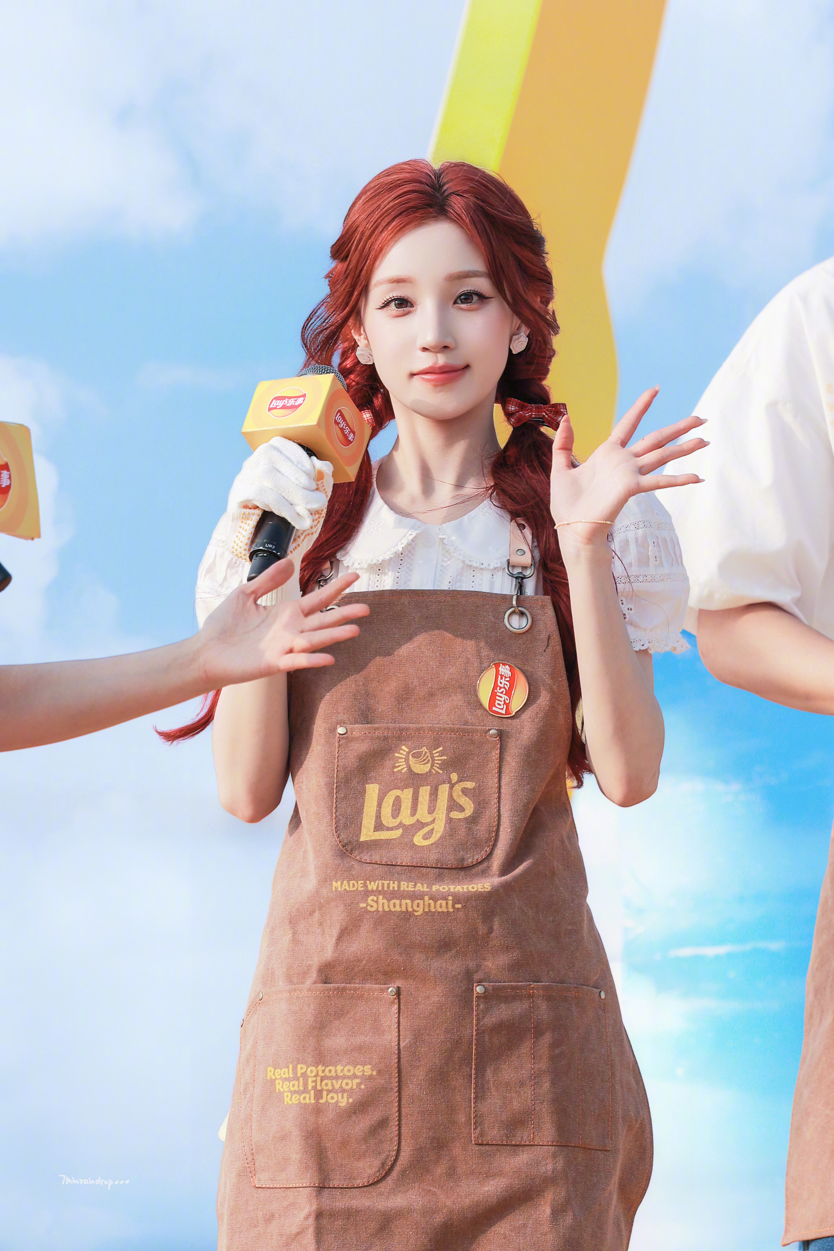 宋雨琦今日线下活动丨挖土豆的奶黄包 萌✨ 