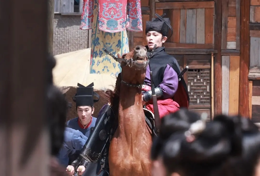 丁禹兮这妆造真的好看吗？我真的觉得丑爆了 