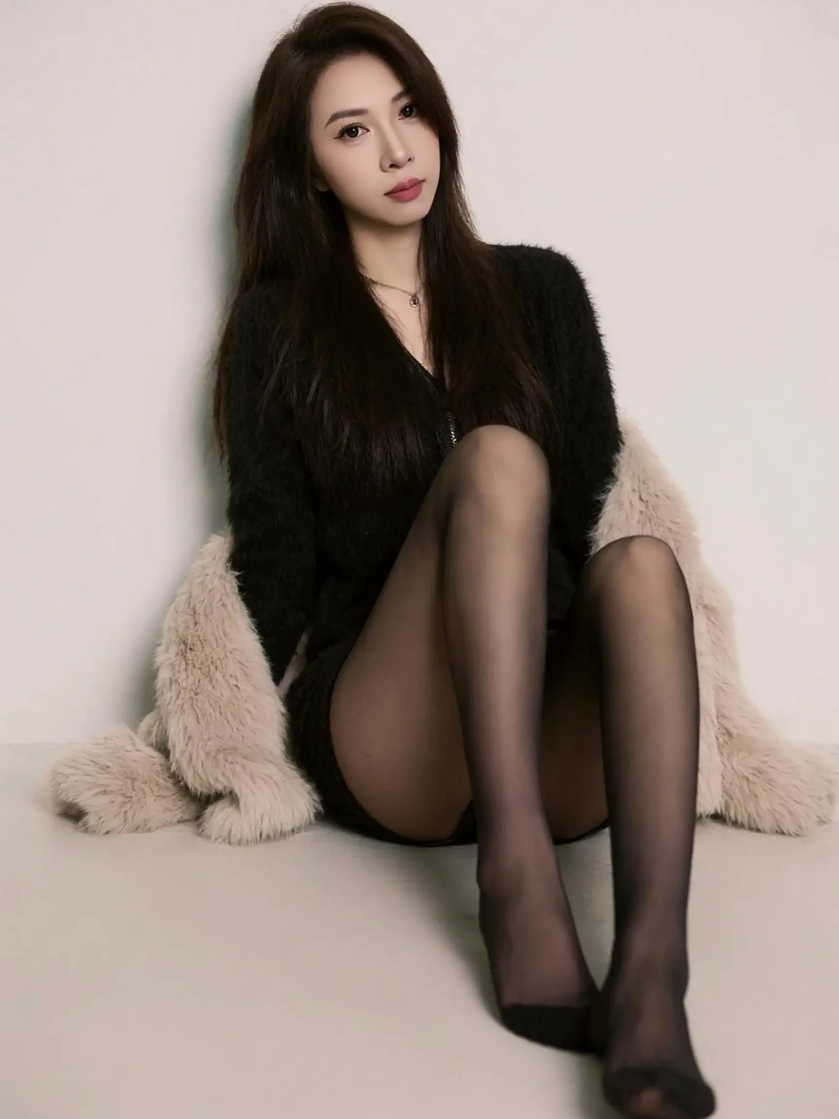 纯欲风穿搭 温柔御姐 御姐风穿搭 穿出长腿美感 黑色系御姐穿搭