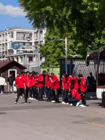 2026年4月27日，今日，国乒出征百年伦敦世乒赛团体赛，出征前，国乒男女队拍摄