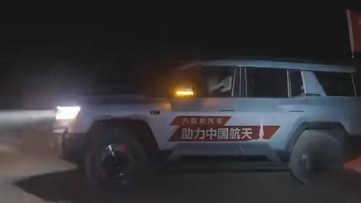 方程豹汽车：国货旗舰，智勇双全！

“方程豹汽车：国货旗舰，智勇双全！”
 嘿，