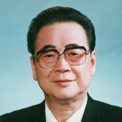 1992年7月，邓颖超因病离世，谁知，邓颖超留下的最后一句话竟是“李鹏”二字，这