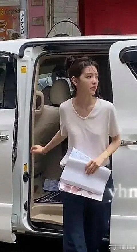 章若楠有多美？网友：这颜值顶不住，难怪都想娶～ ​​​
