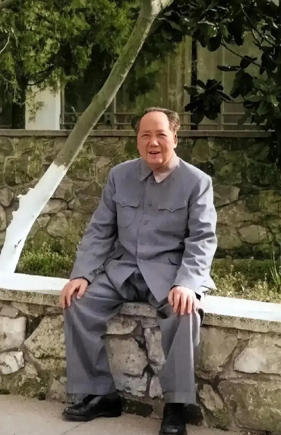 缅怀伟大领袖毛主席！