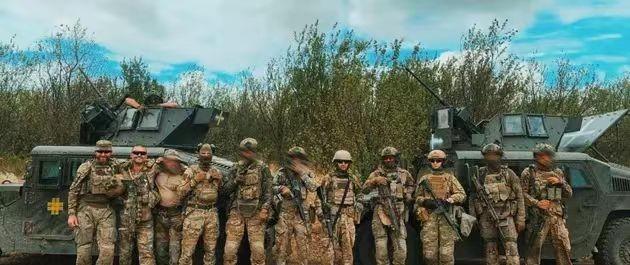 乌克兰雇佣军集体溃逃，泽连斯基硬上膛，西方援助或将断流.
乌克兰军方最近下了命令