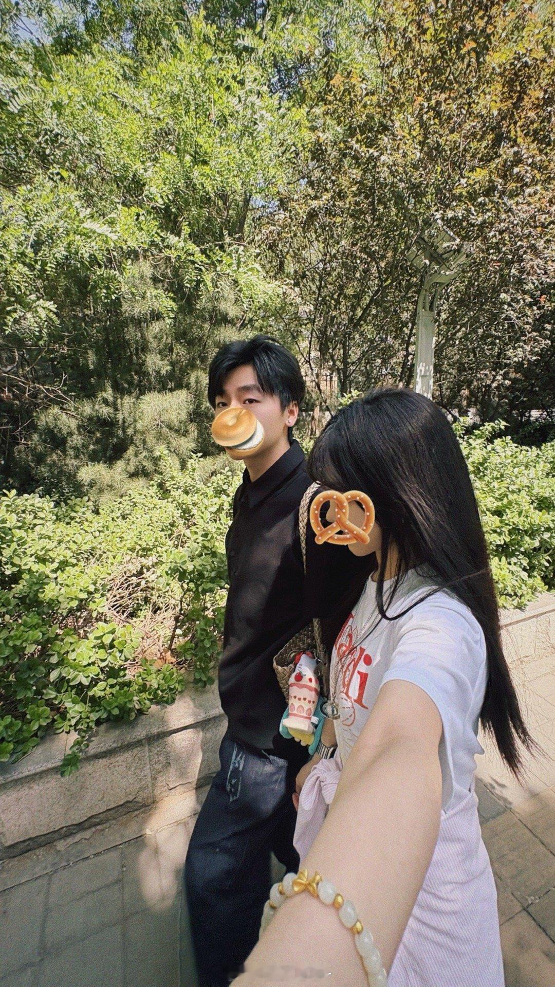 跟那个小学生春游日记一样hhhhh  ​​​
