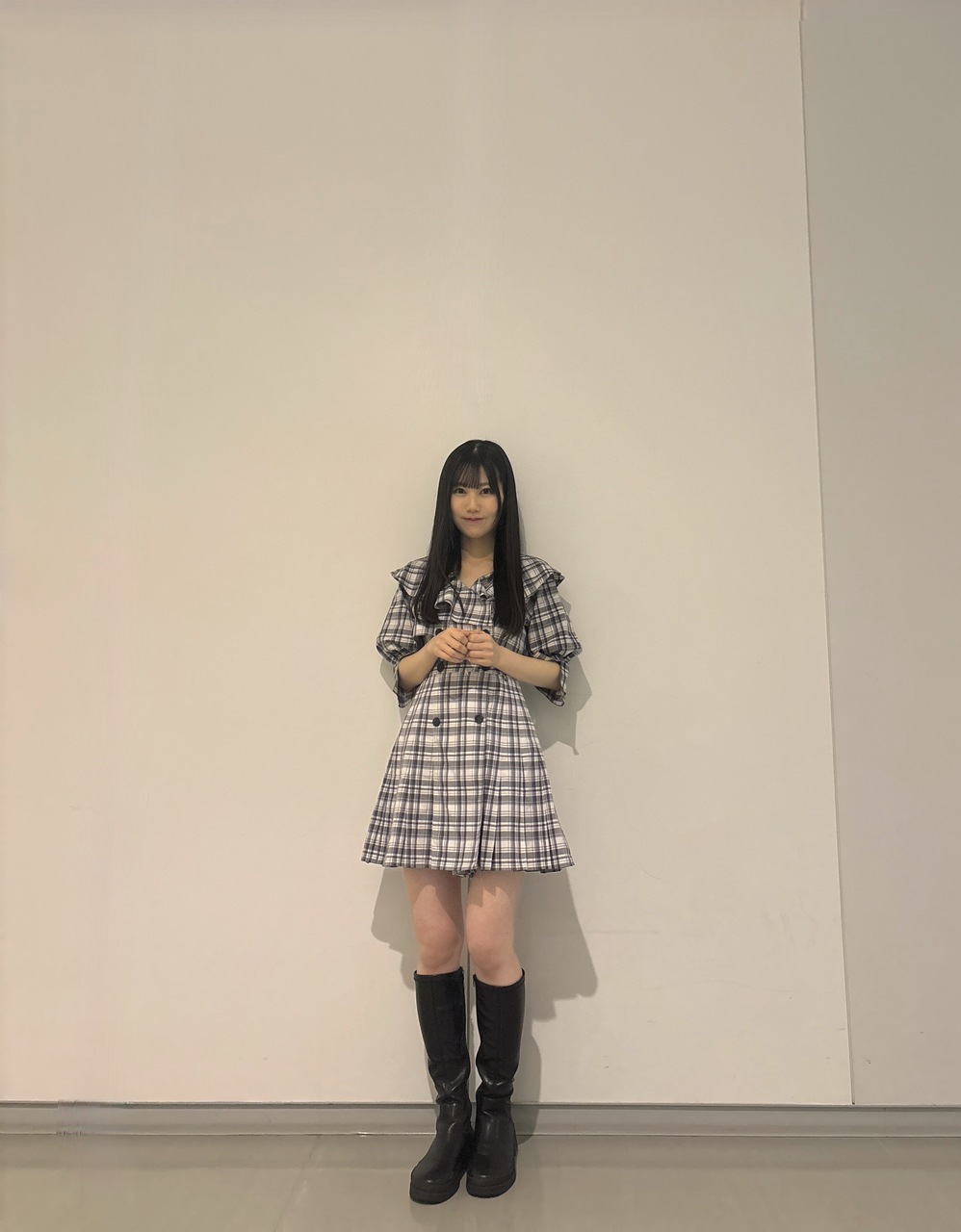 鶴崎仁香「いつかのめがねにこです。(略してめがにこ。あれ、メガサイズの私みたいに