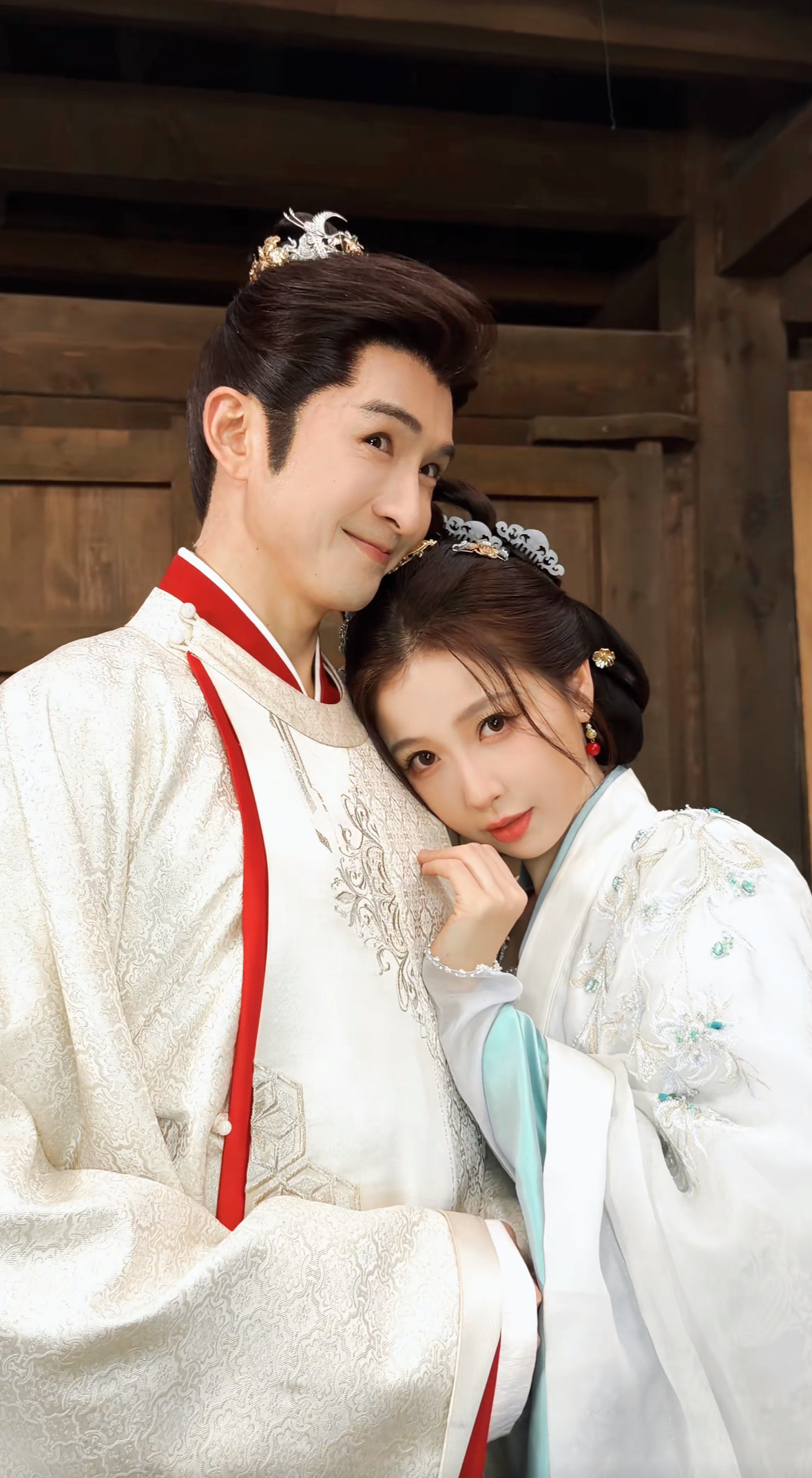 王爷：看吧她还是喜欢我的云初：得逞了 