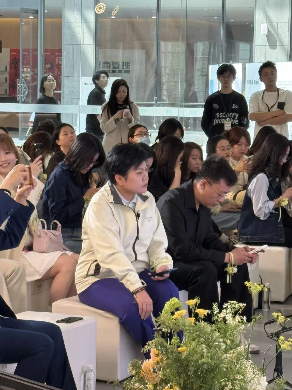 参加🐏和锦波奇迹胶原发布 被实验室震惊