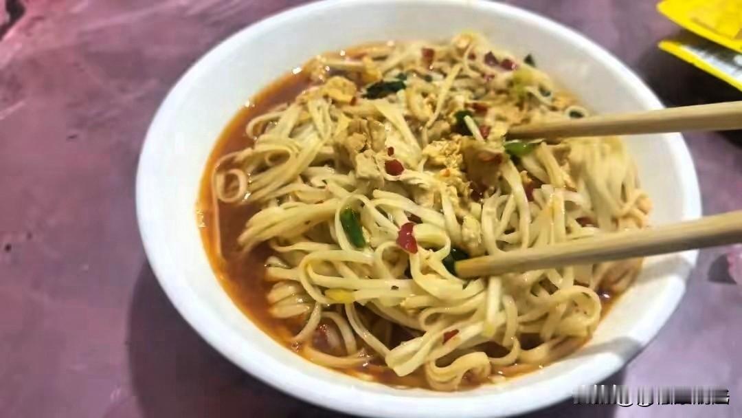 “太暖了！”安徽滁州，男子兼职网约车司机，突然接到一近800公里的大单，送一大哥