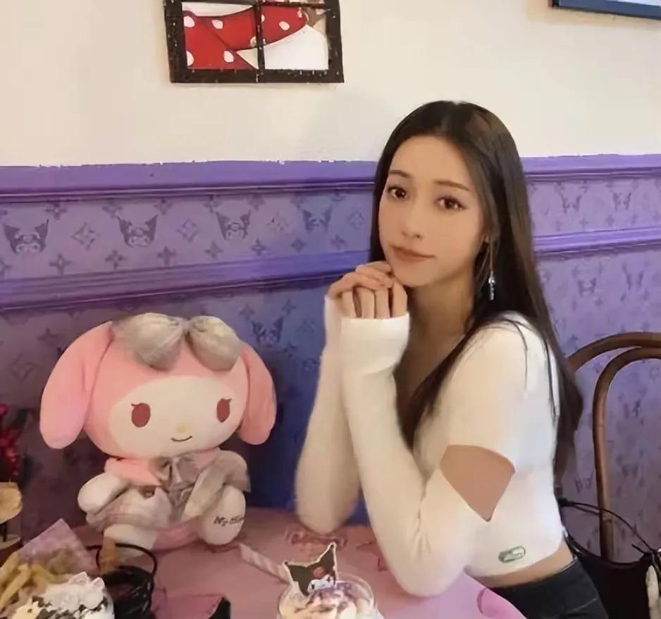 吴柳芳是谁？以前本来不知道她是谁的，
现在知道的人越来越多了吧？