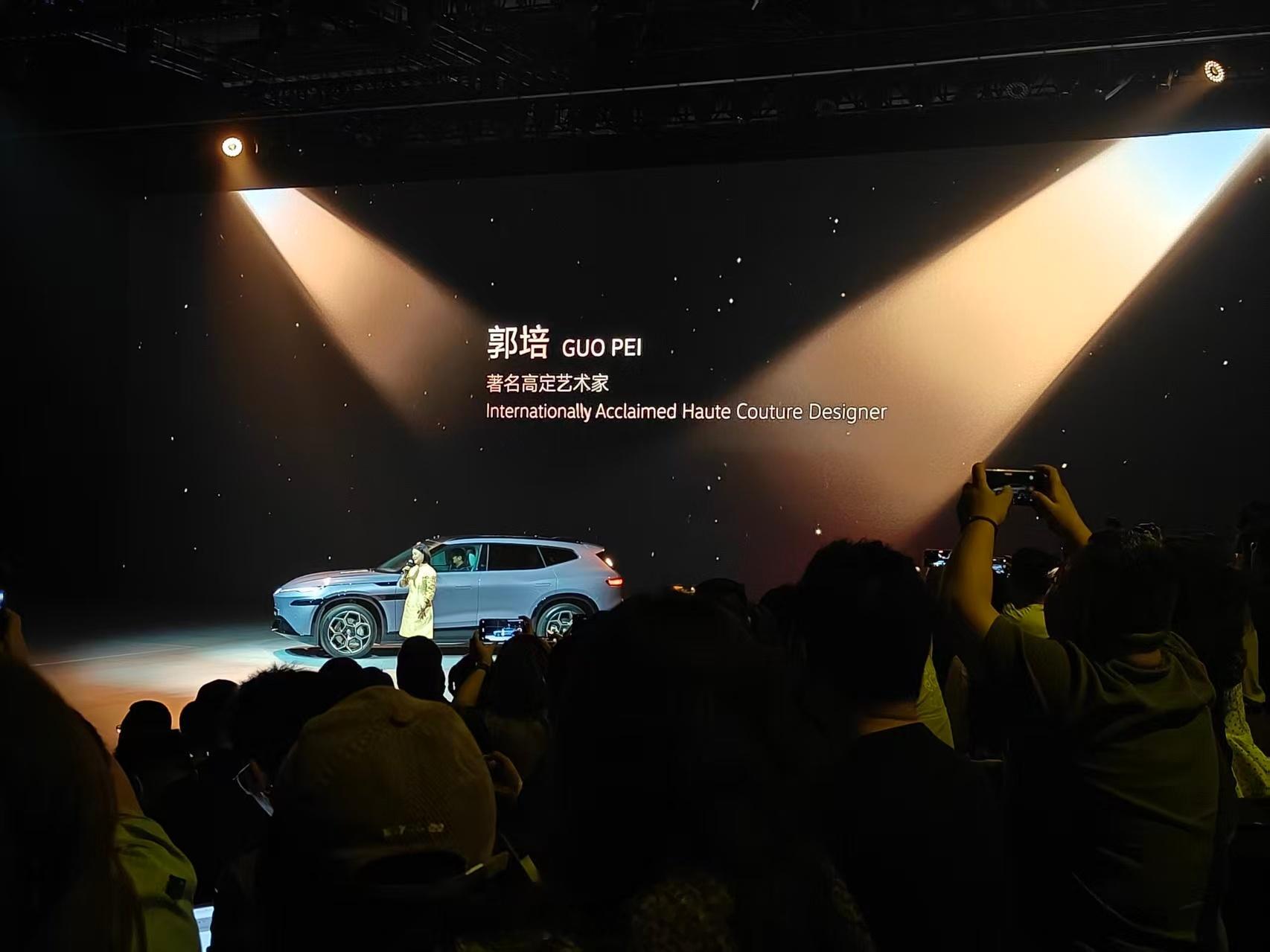 金标大众与众08难怪金标大众与众08这么好看，东方美学渗透到每一处细节，骨子里的