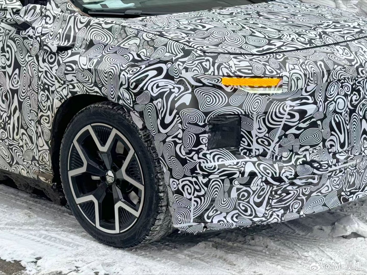 一汽-大众全新新能源序列ID.AURA首款车型谍照曝光！新车将于2026年4月2