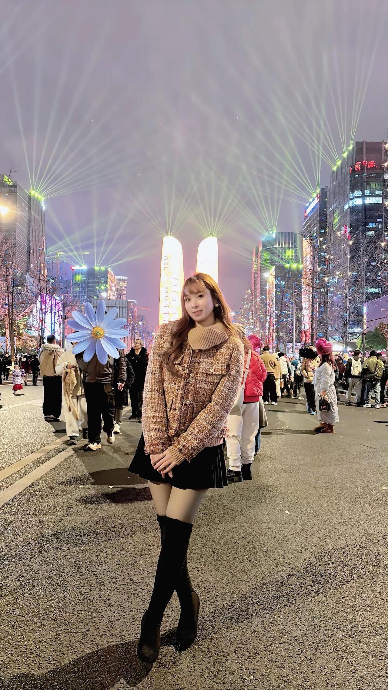 女人结婚就是结婚，嫁人就是嫁人，千万不要说什么父母把我养大不容易，你父母养你不容