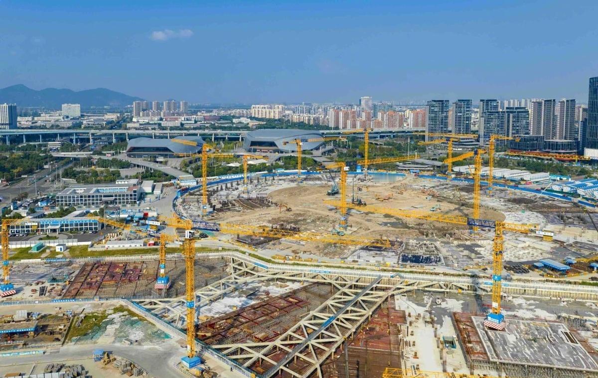 记者从项目方获悉，宁波奥体中心二期主体育场项目工程地基基础施工已完成50%，地下