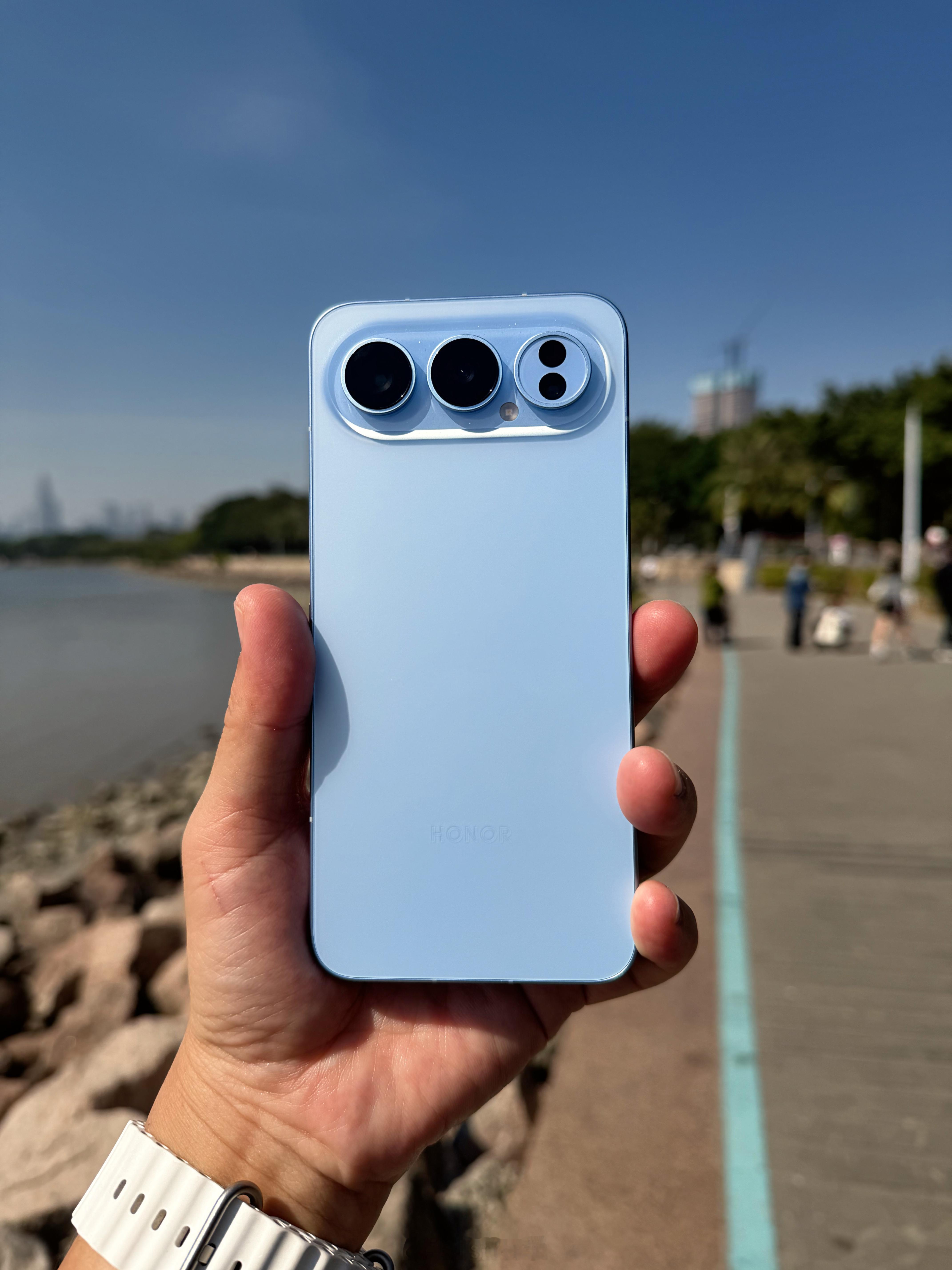 【荣耀500 Pro测评】iPhone Air没搞定的，荣耀500 Pro全都有