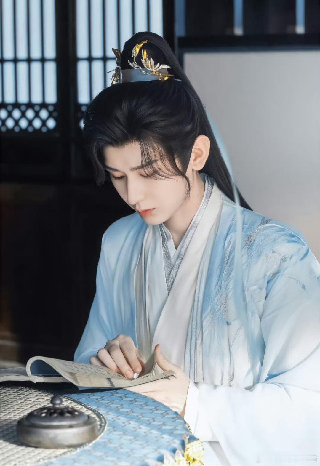 成毅天地剑心王权富贵简直是变装秀啊！成毅真的衣架子，哪套衣服都穿出最好的一面啦！