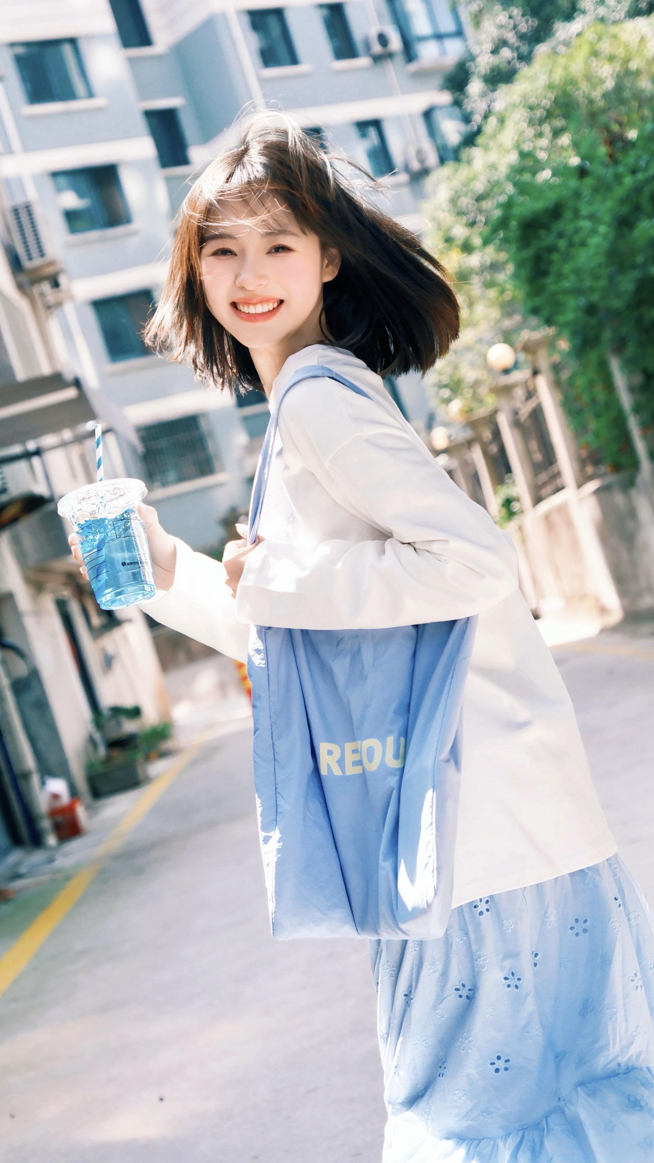 生动比漂亮更重要🩵。🌟富士机内参数 滤镜：NC 白平衡：4400k...