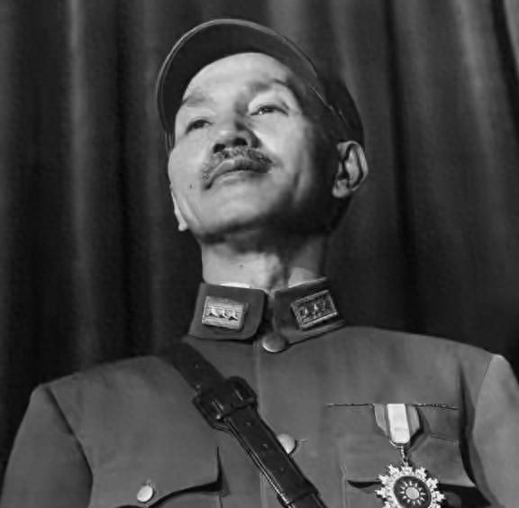 据称，蒋介石曾说：如果不是西安事变，国民党两个星期就可以把红军全部消灭
1936