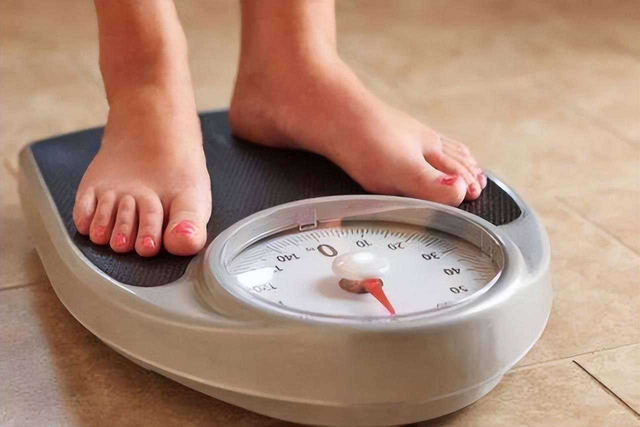 你其实不胖！50岁以后的女性，体重在多少斤比较合适？自查一下

你是不是也曾经站