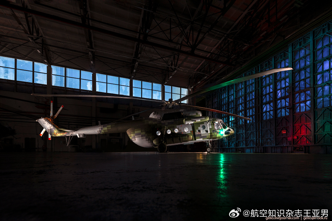 俄罗斯乌兰乌德航空制造厂忙碌的生产现场 ​​​
