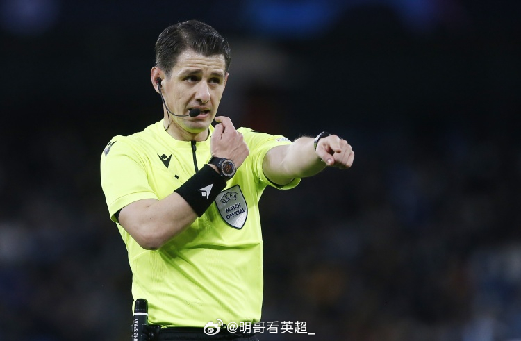 欧冠1/8决赛首回合勒沃库森VS阿森纳裁判组名单：主裁判乌穆特·梅勒 (土耳其)