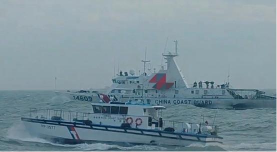 国际奇观！民进党当局要和索马里海盗合作，在亚丁湾对抗解放军。
 
12月23日，