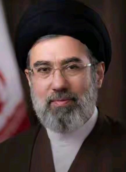 伊朗有了新的最高领袖！

今天，伊朗专家会议选出了第三任最高领袖，他是去世不久的