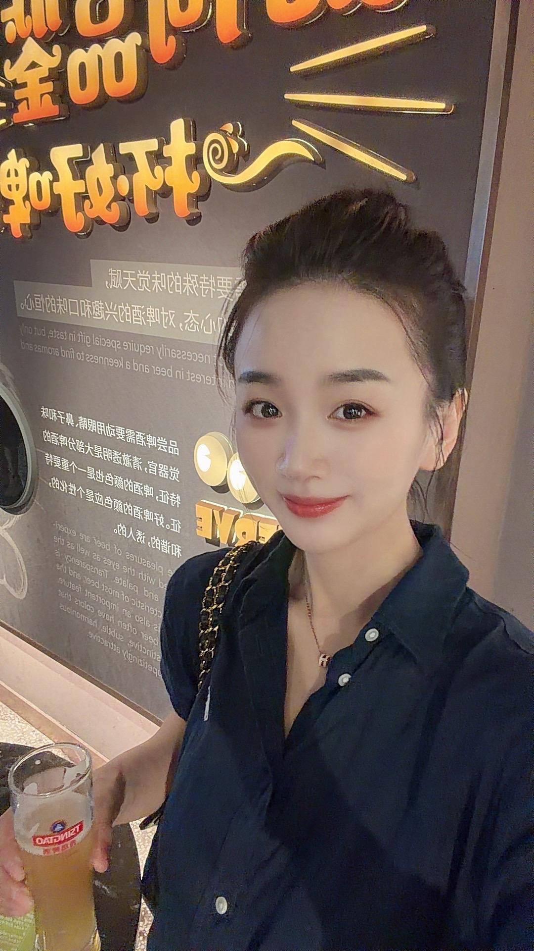 爱到最后全凭良心，爱只在爱的时候做数，爱的尽头是恶语相向，是满口细数对...