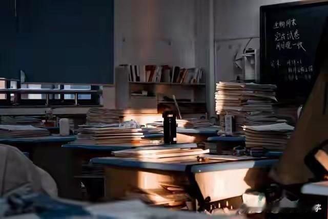 超前学和超纲学，那类孩子更聪明？
大多数孩子，其实既不具备超前学习，也不具备拓展