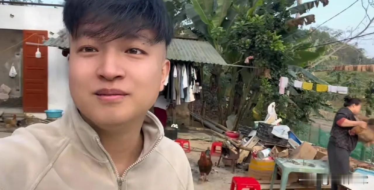 卖不卖牛？盖不盖民宿？一家人已经拉扯到牛圈口。越南地价一路涨，风声一出更猛。
