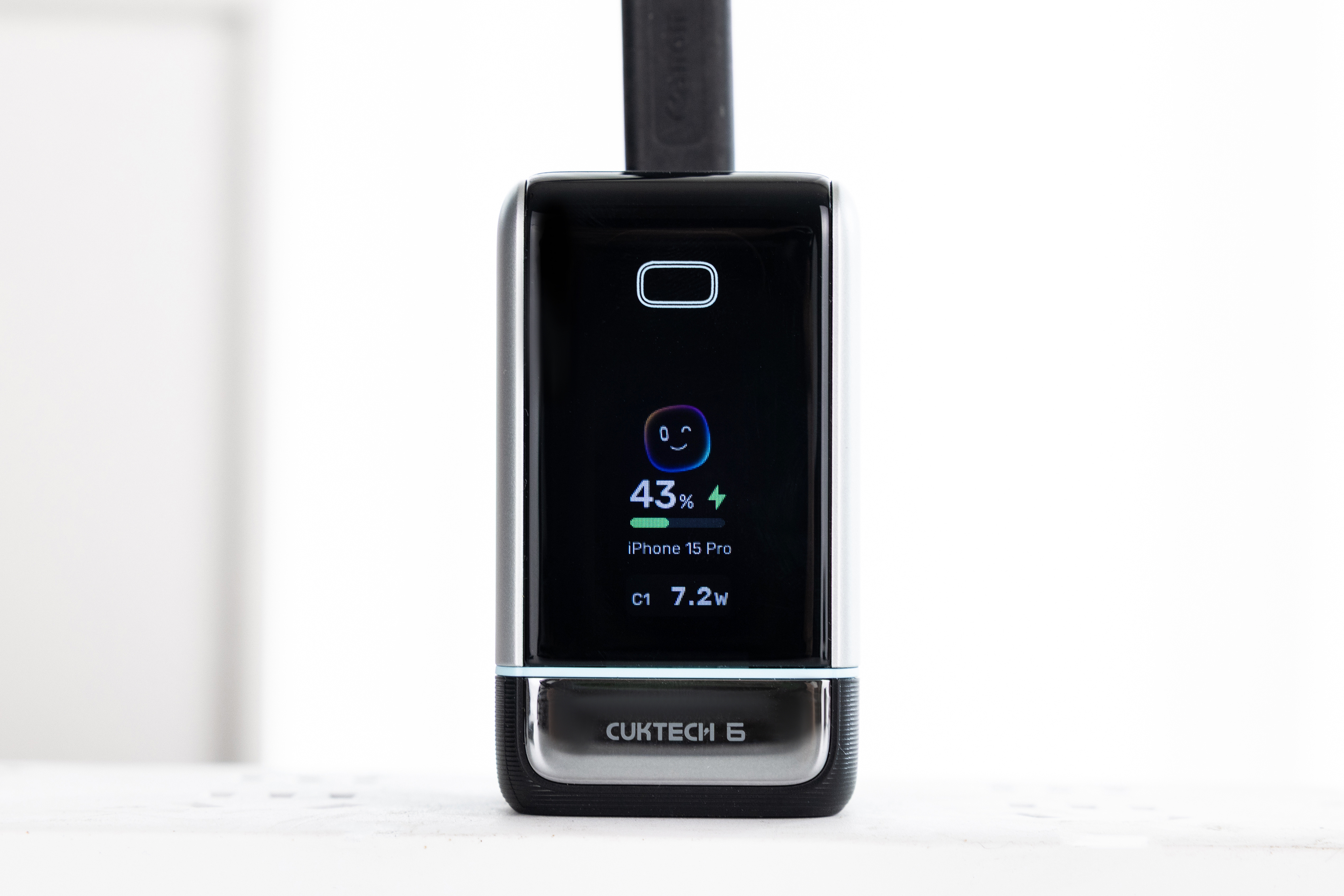 cuktech酷态科 新出了一个6号超级电能充Ultra，支持2C+1A+100