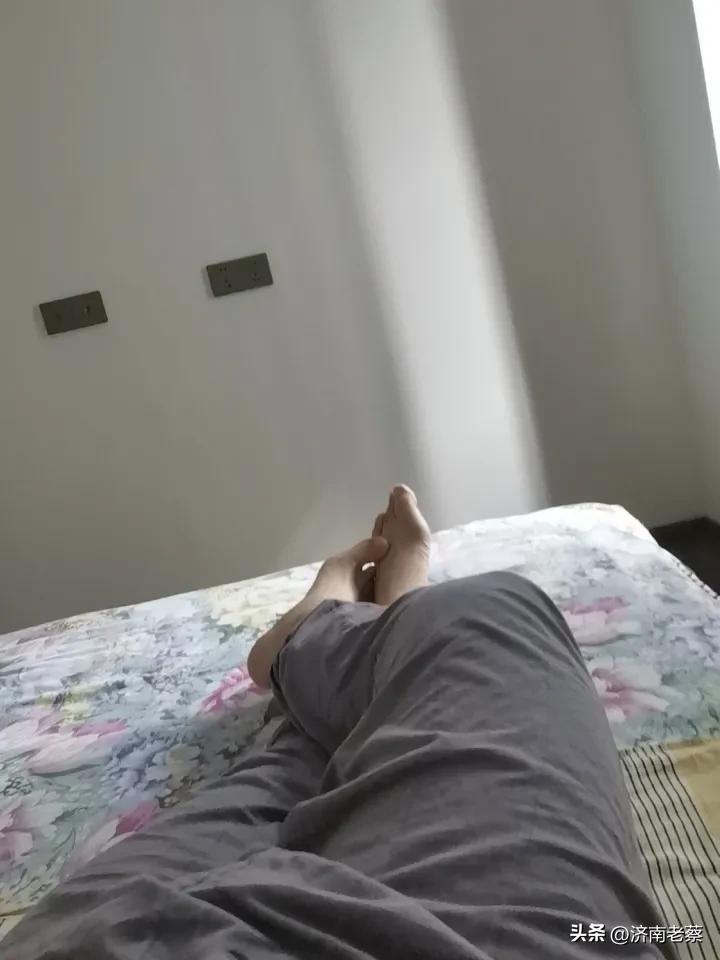 周末你就是躺着？很多人都这样，工作日累得够呛，周末就想瘫着。我以前也是，觉得上班